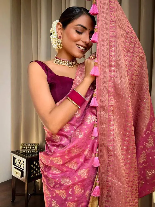 Woven_Kanjivaram_Jacquard_Banarasi_Silk_Saree