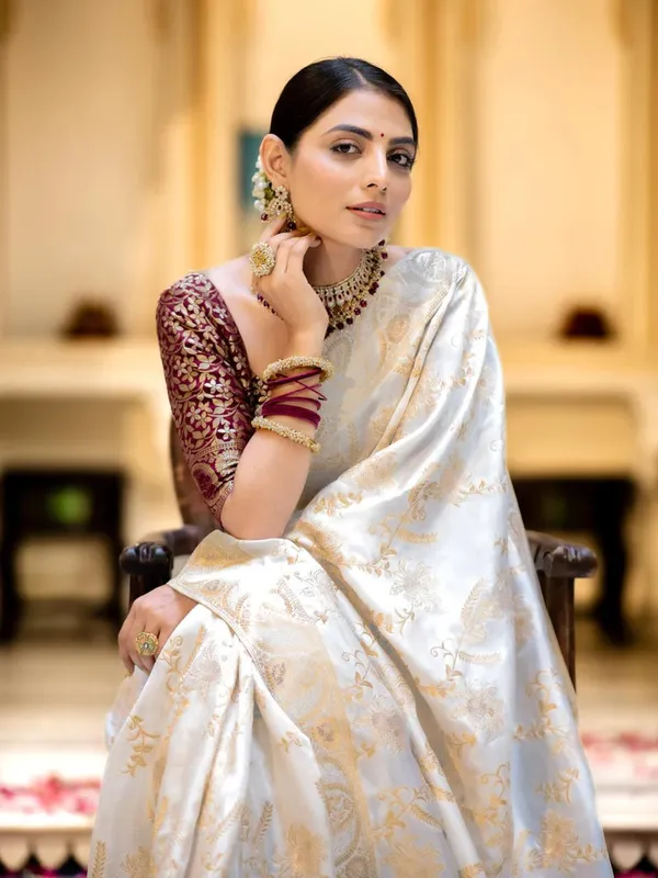 Woven_Kanjivaram_Jacquard_Banarasi_Silk_Saree