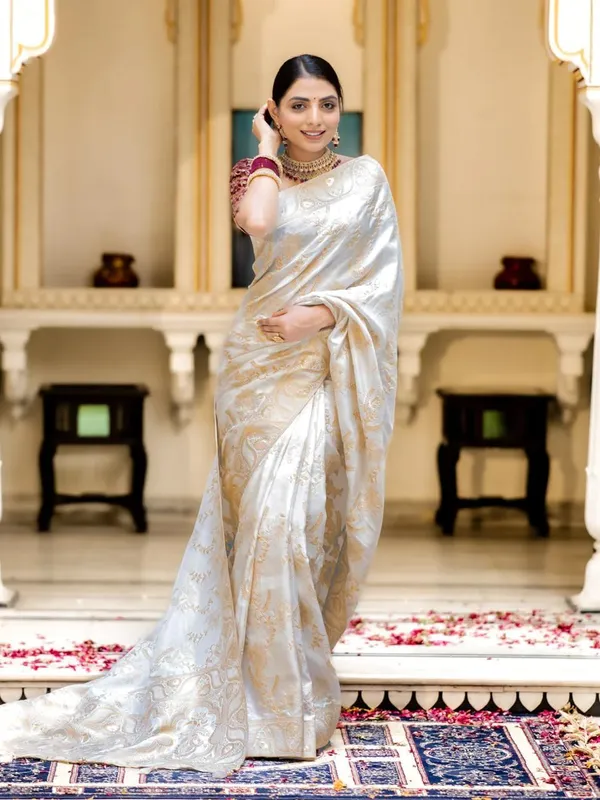 Woven_Kanjivaram_Jacquard_Banarasi_Silk_Saree