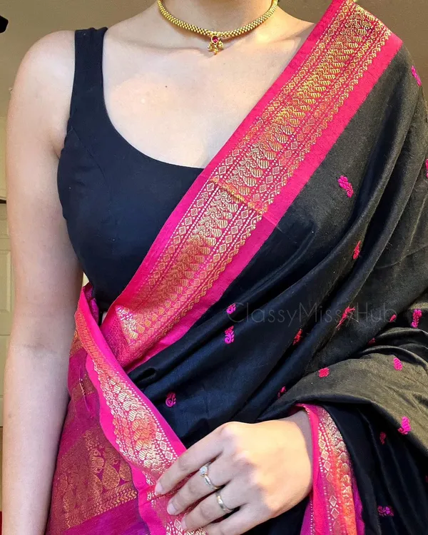 Woven_Kanjivaram_Jacquard_Banarasi_Silk_Saree