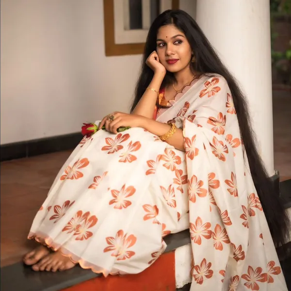 Woven_Kanjivaram_Jacquard_Banarasi_Silk_Saree
