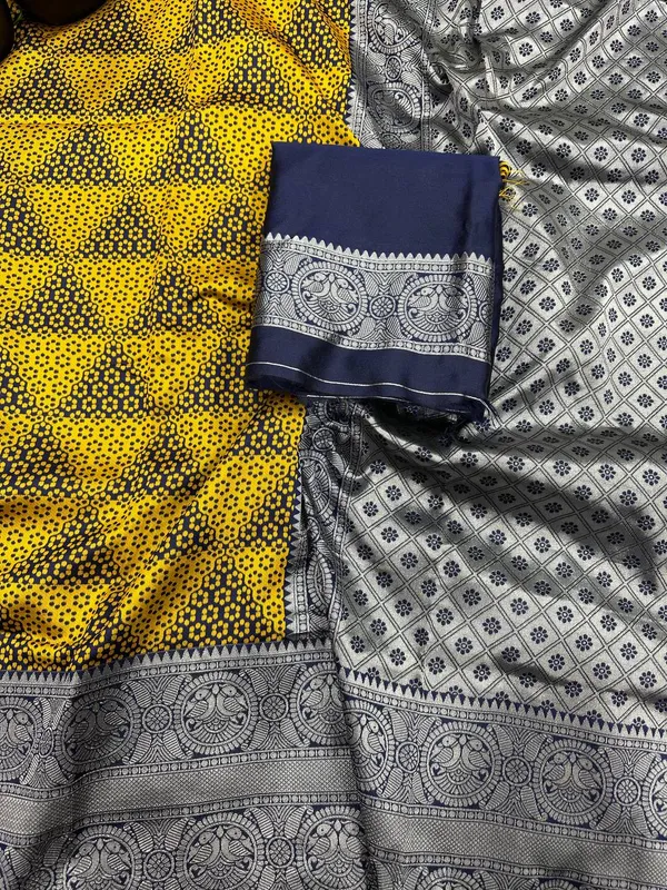 Woven_Kanjivaram_Jacquard_Banarasi_Silk_Saree