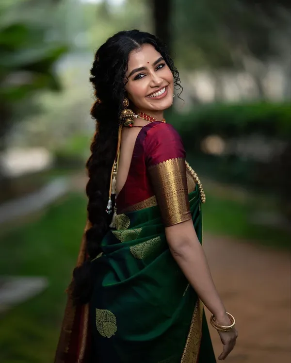 Woven_Kanjivaram_Jacquard_Banarasi_Silk_Saree