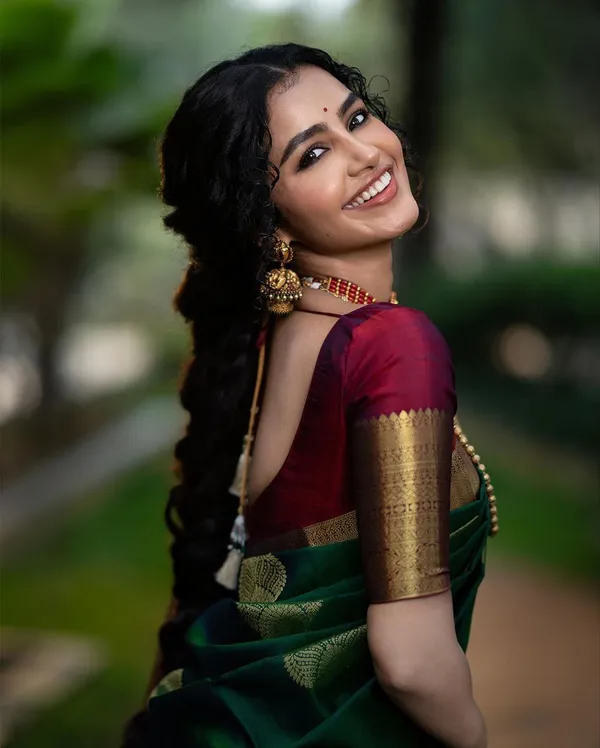 Woven_Kanjivaram_Jacquard_Banarasi_Silk_Saree