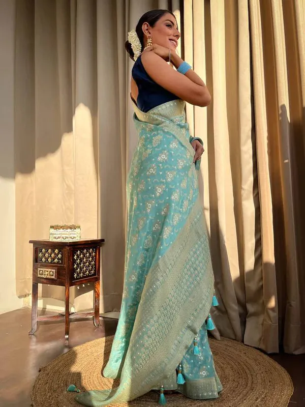 Woven_Kanjivaram_Jacquard_Banarasi_Silk_Saree