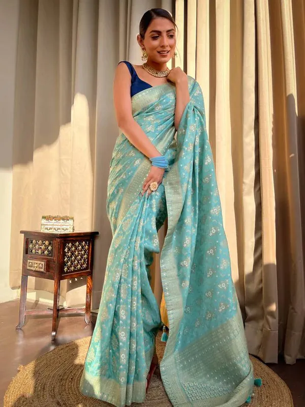 Woven_Kanjivaram_Jacquard_Banarasi_Silk_Saree