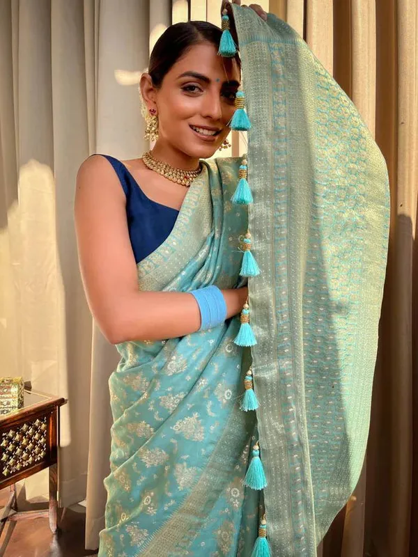 Woven_Kanjivaram_Jacquard_Banarasi_Silk_Saree