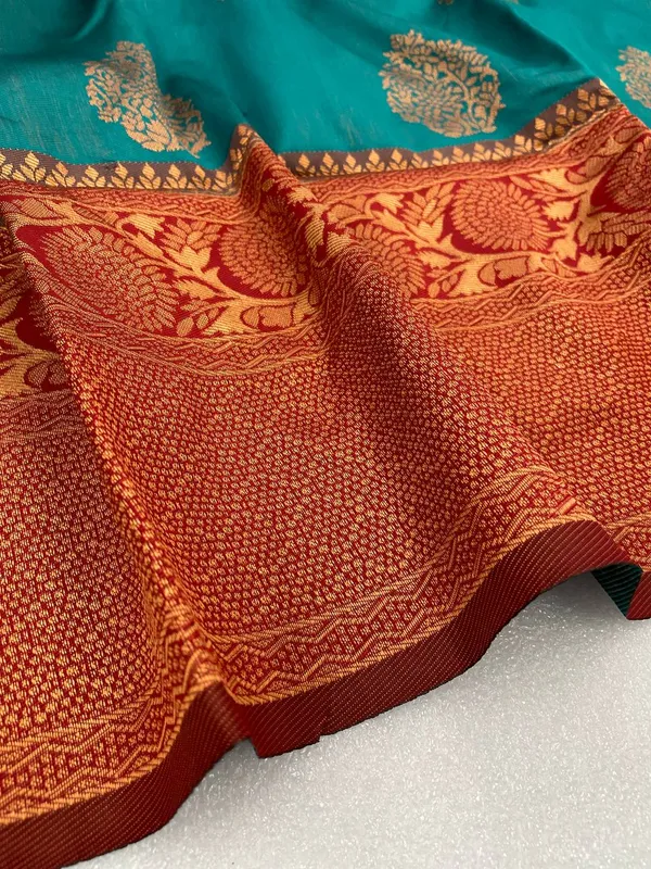 Woven_Kanjivaram_Jacquard_Banarasi_Silk_Saree