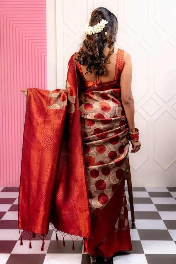 Woven_Kanjivaram_Jacquard_Banarasi_Silk_Saree