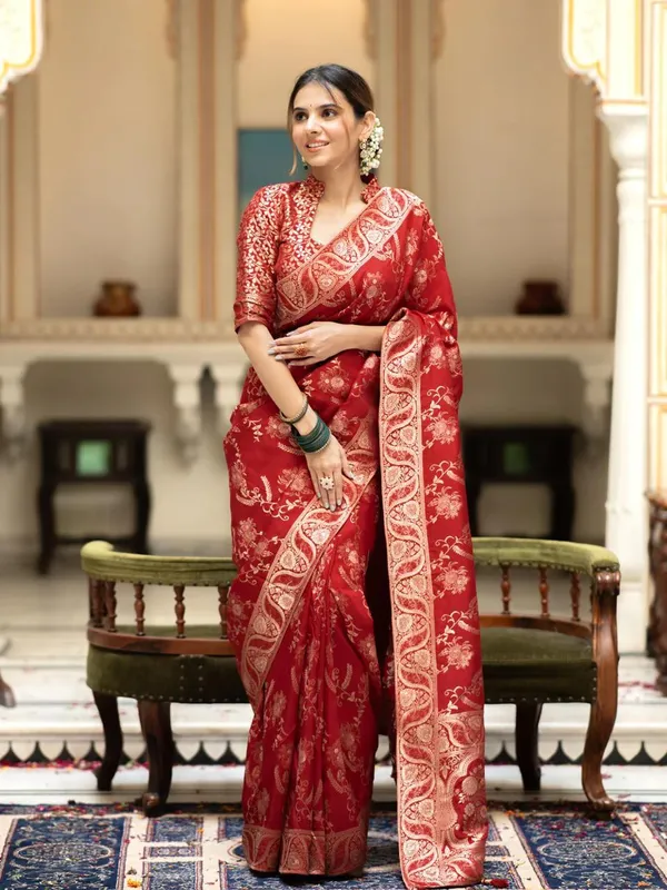 Woven_Kanjivaram_Jacquard_Banarasi_Silk_Saree