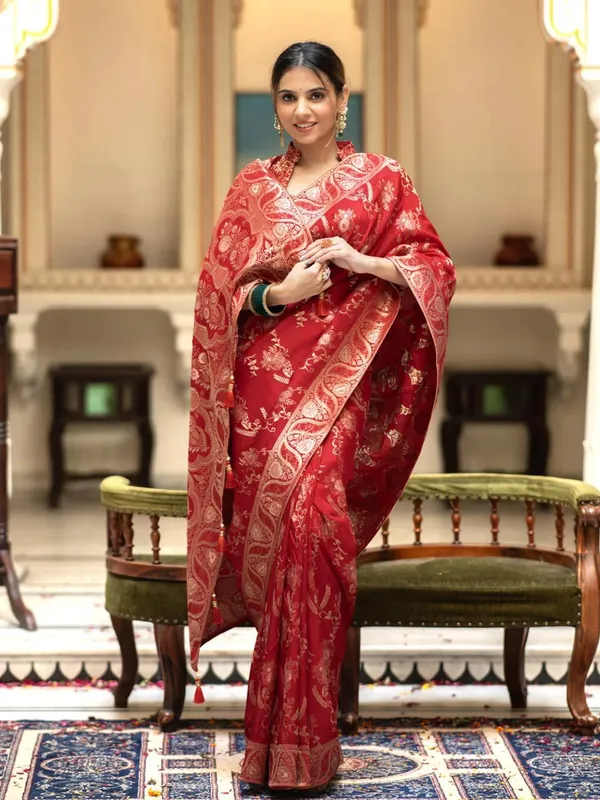 Woven_Kanjivaram_Jacquard_Banarasi_Silk_Saree