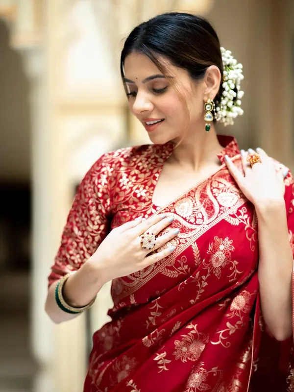 Woven_Kanjivaram_Jacquard_Banarasi_Silk_Saree