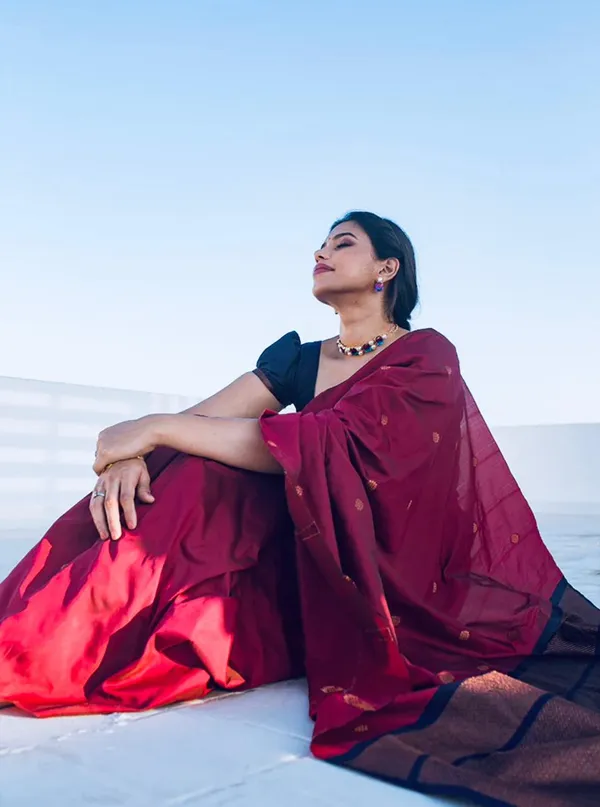 Woven_Kanjivaram_Jacquard_Banarasi_Silk_Saree