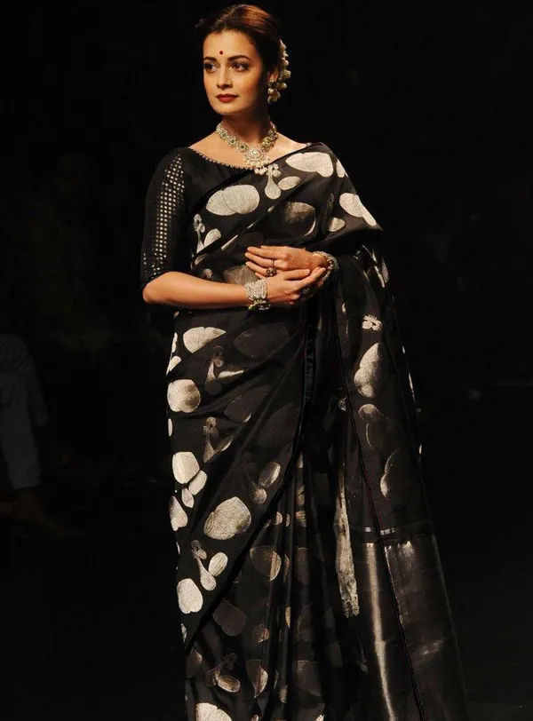 Woven_Kanjivaram_Jacquard_Banarasi_Silk_Saree