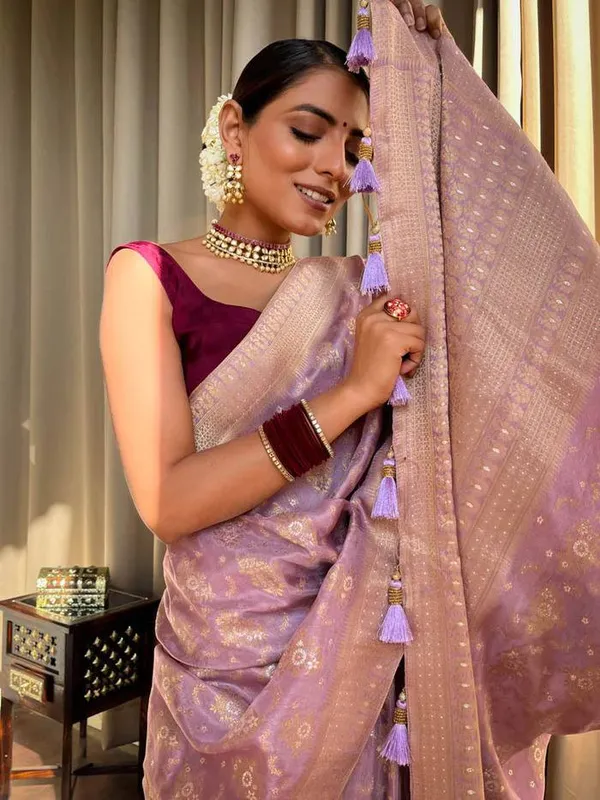 Woven_Kanjivaram_Jacquard_Banarasi_Silk_Saree