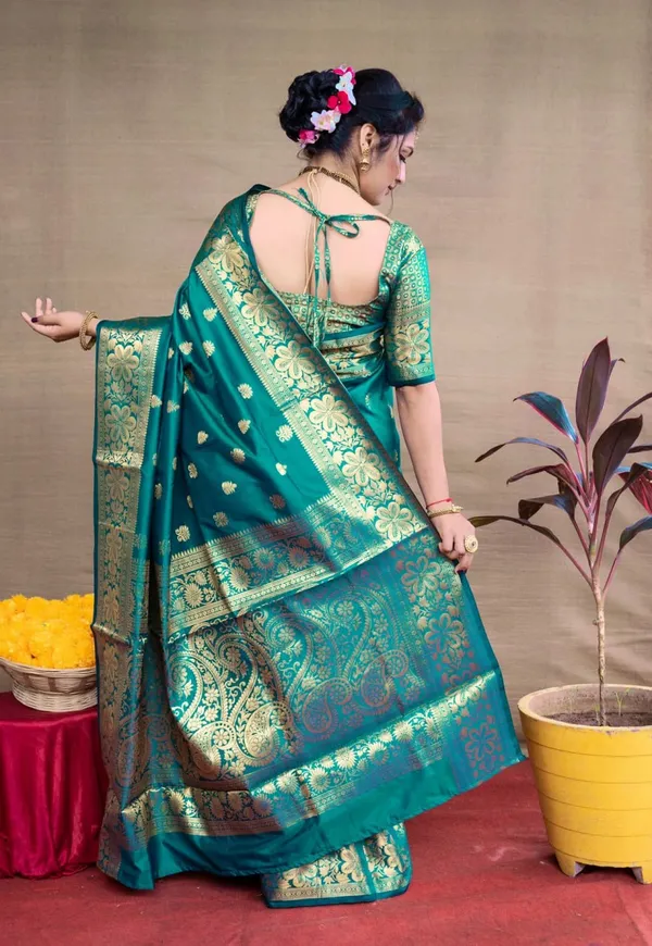 Woven_Kanjivaram_Jacquard_Banarasi_Silk_Saree