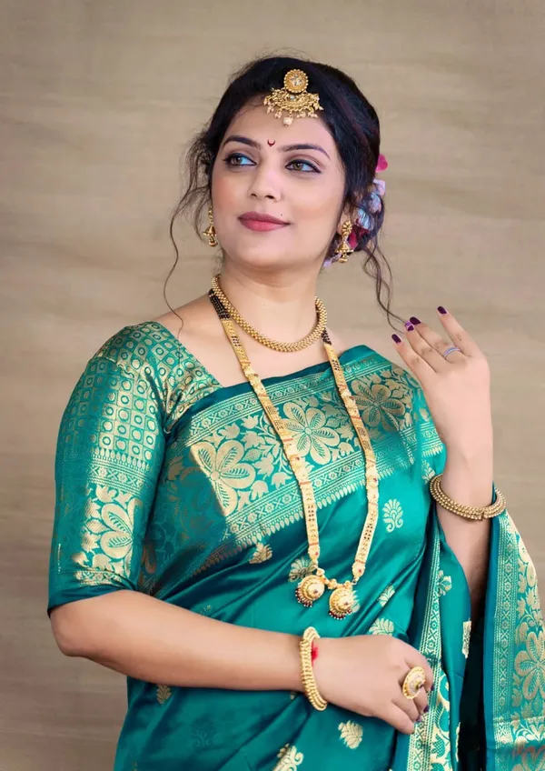 Woven_Kanjivaram_Jacquard_Banarasi_Silk_Saree