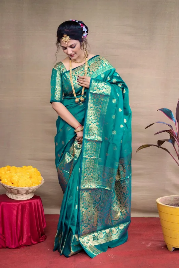 Woven_Kanjivaram_Jacquard_Banarasi_Silk_Saree