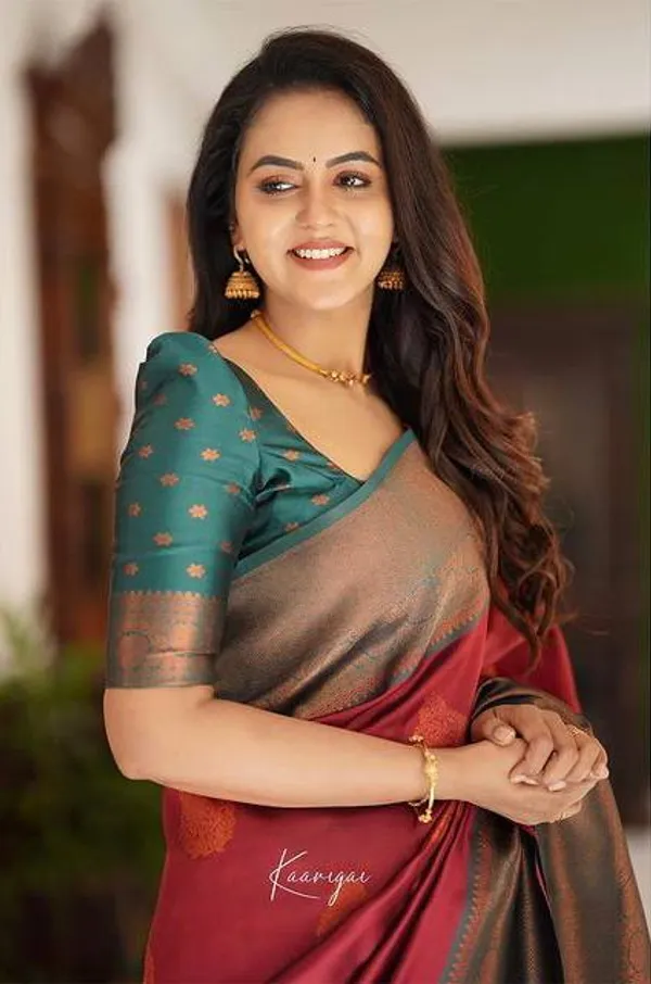 Woven_Kanjivaram_Jacquard_Banarasi_Silk_Saree