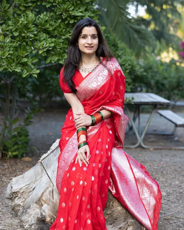 Woven_Kanjivaram_Jacquard_Banarasi_Silk_Saree