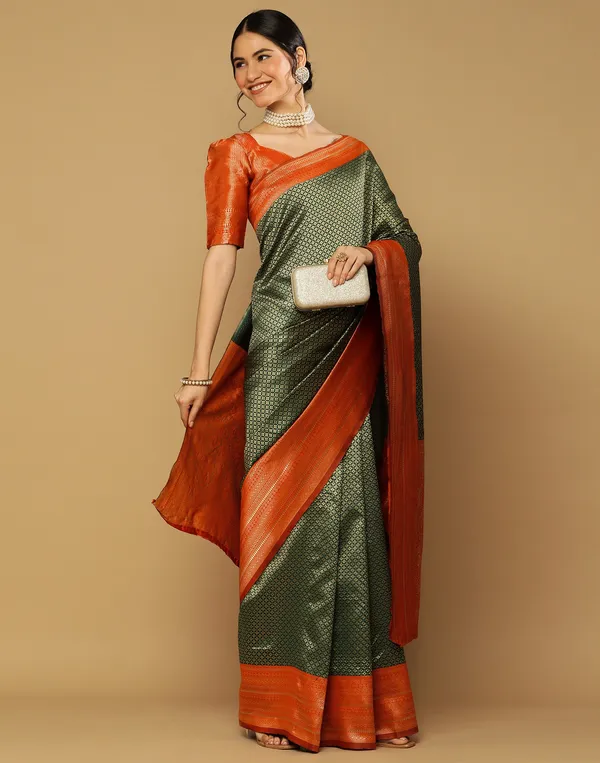 Woven_Kanjivaram_Jacquard_Banarasi_Silk_Saree
