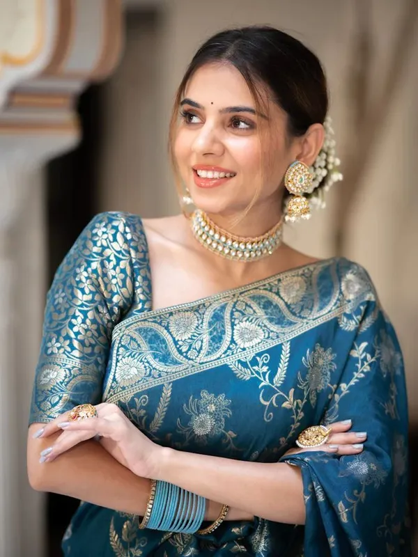 Woven_Kanjivaram_Jacquard_Banarasi_Silk_Saree