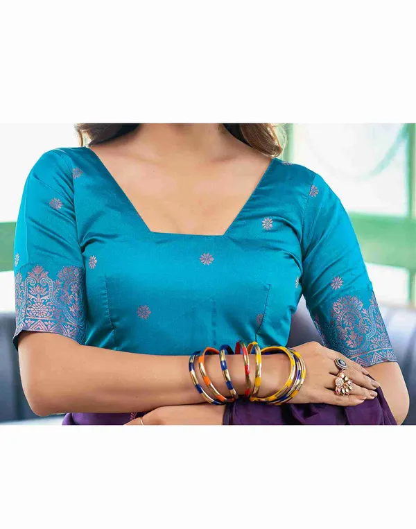 Woven_Kanjivaram_Jacquard_Banarasi_Silk_Saree