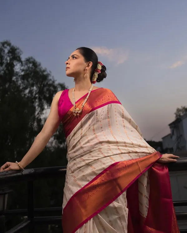 Woven_Kanjivaram_Jacquard_Banarasi_Silk_Saree