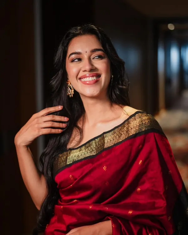 Woven_Kanjivaram_Jacquard_Banarasi_Silk_Saree