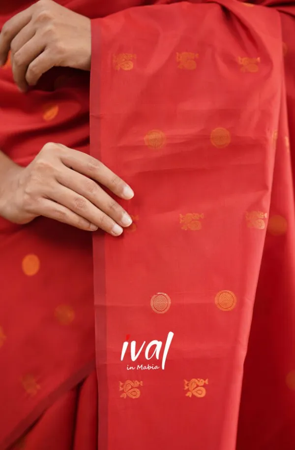 Woven_Kanjivaram_Jacquard_Banarasi_Silk_Saree