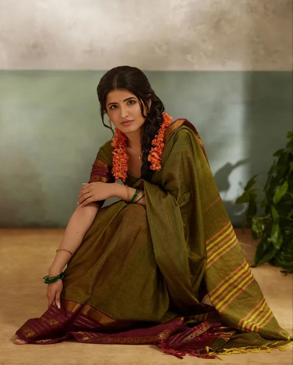 Woven_Kanjivaram_Jacquard_Banarasi_Silk_Saree