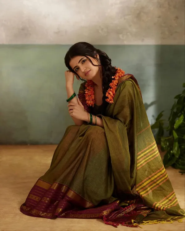 Woven_Kanjivaram_Jacquard_Banarasi_Silk_Saree
