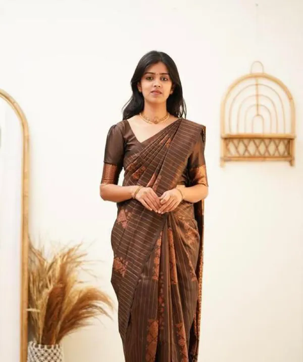 Woven_Kanjivaram_Jacquard_Banarasi_Silk_Saree