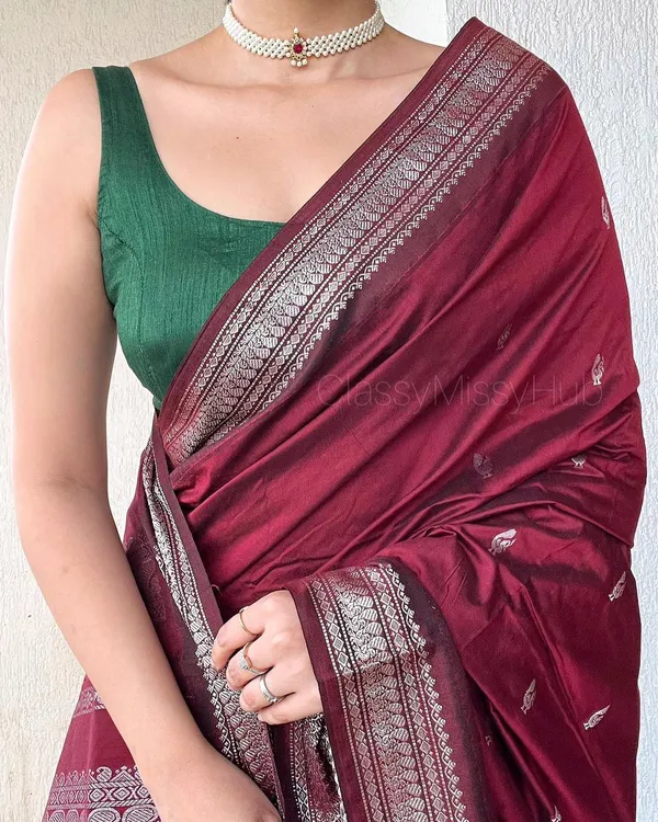 Woven_Kanjivaram_Jacquard_Banarasi_Silk_Saree