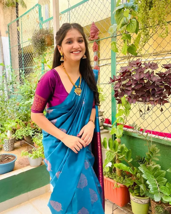 Woven_Kanjivaram_Jacquard_Banarasi_Silk_Saree