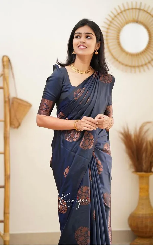 Woven_Kanjivaram_Jacquard_Banarasi_Silk_Saree