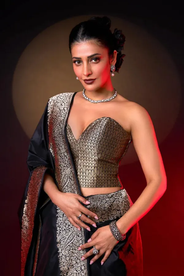 Woven_Kanjivaram_Jacquard_Banarasi_Silk_Saree