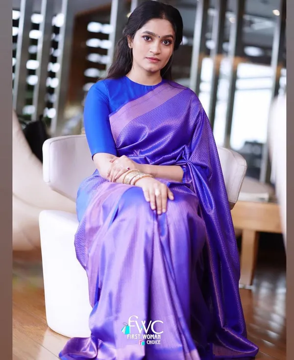 Woven_Kanjivaram_Jacquard_Banarasi_Silk_Saree