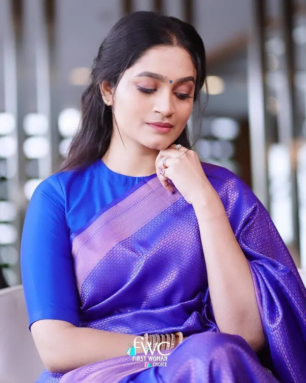 Woven_Kanjivaram_Jacquard_Banarasi_Silk_Saree