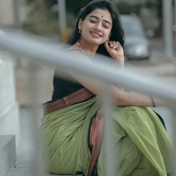 Woven_Kanjivaram_Jacquard_Banarasi_Silk_Saree