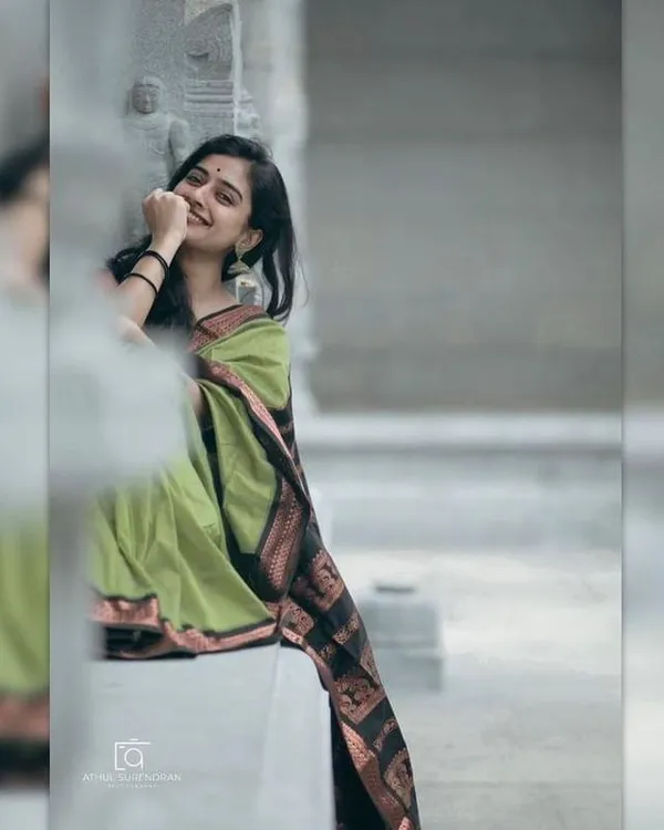 Woven_Kanjivaram_Jacquard_Banarasi_Silk_Saree