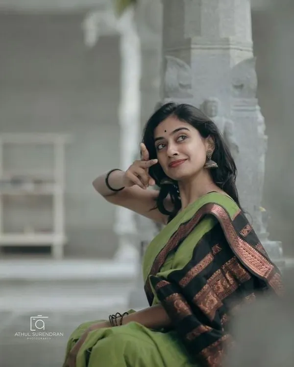 Woven_Kanjivaram_Jacquard_Banarasi_Silk_Saree
