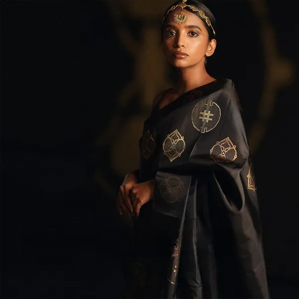 Woven_Kanjivaram_Jacquard_Banarasi_Silk_Saree