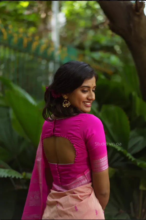 Woven_Kanjivaram_Jacquard_Banarasi_Silk_Saree