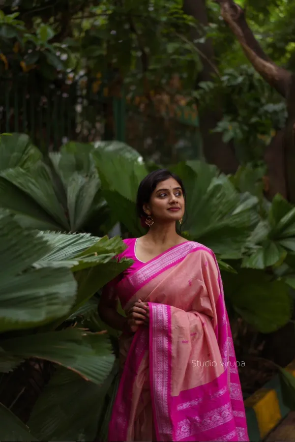 Woven_Kanjivaram_Jacquard_Banarasi_Silk_Saree