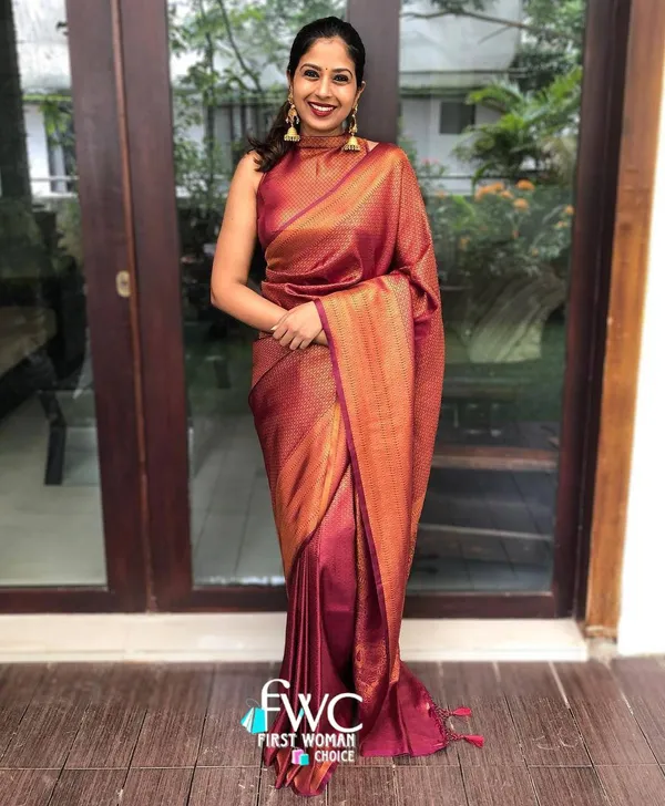 Woven_Kanjivaram_Jacquard_Banarasi_Silk_Saree