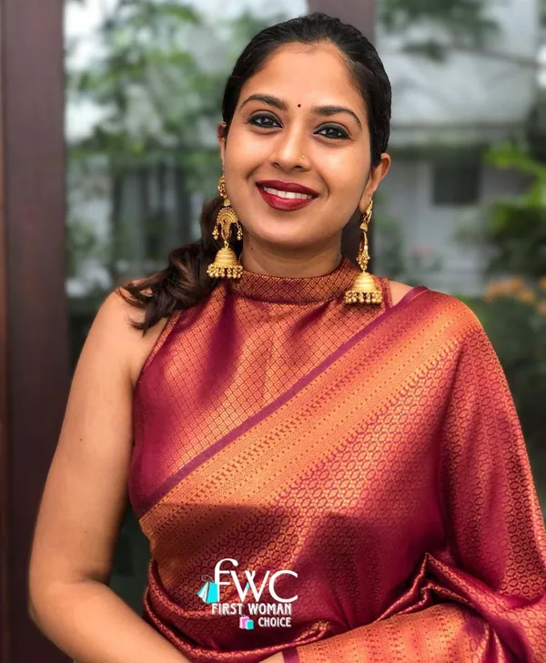 Woven_Kanjivaram_Jacquard_Banarasi_Silk_Saree