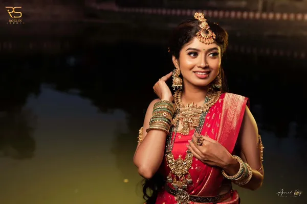 Woven_Kanjivaram_Jacquard_Banarasi_Silk_Saree
