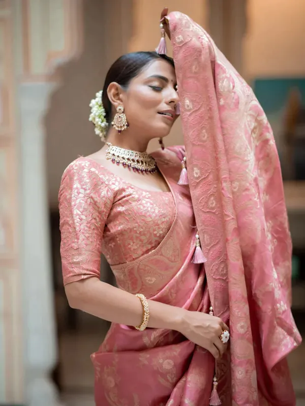 Woven_Kanjivaram_Jacquard_Banarasi_Silk_Saree