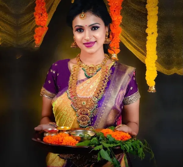 Woven_Kanjivaram_Jacquard_Banarasi_Silk_Saree
